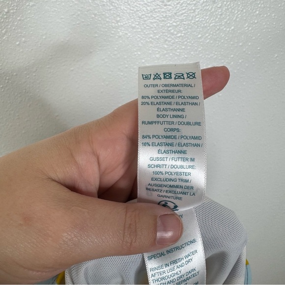 Boden Ruched Sides Scalloped Print One Piece Swimsuit Size 8 - Picture 4 of 4